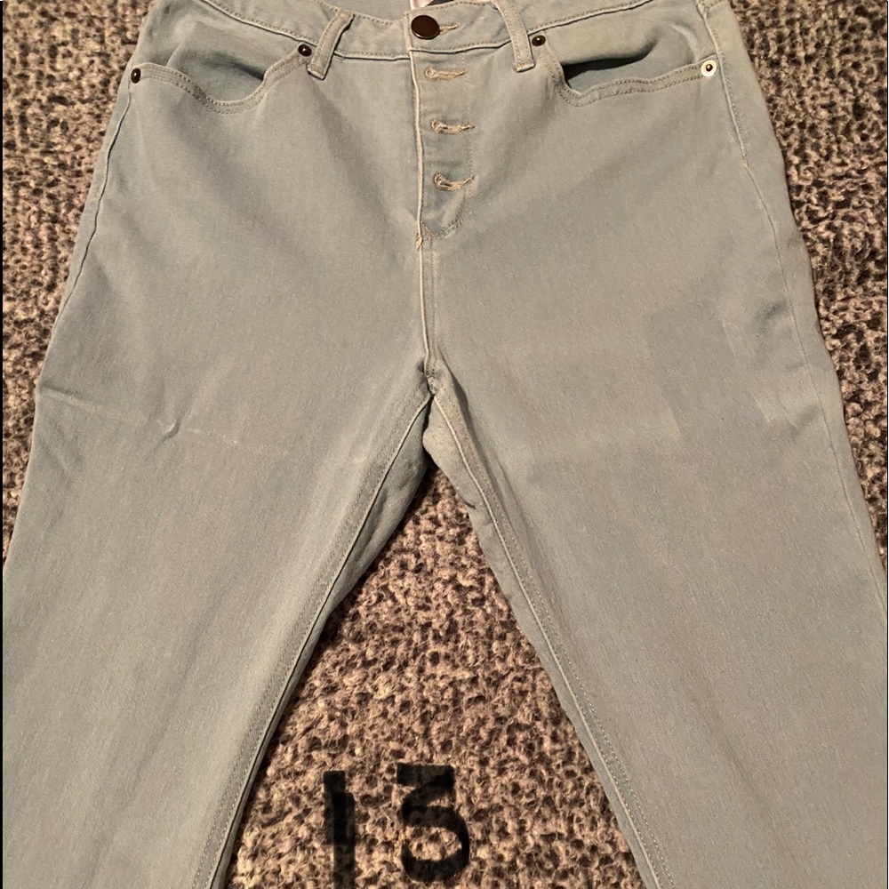 High waisted jeans